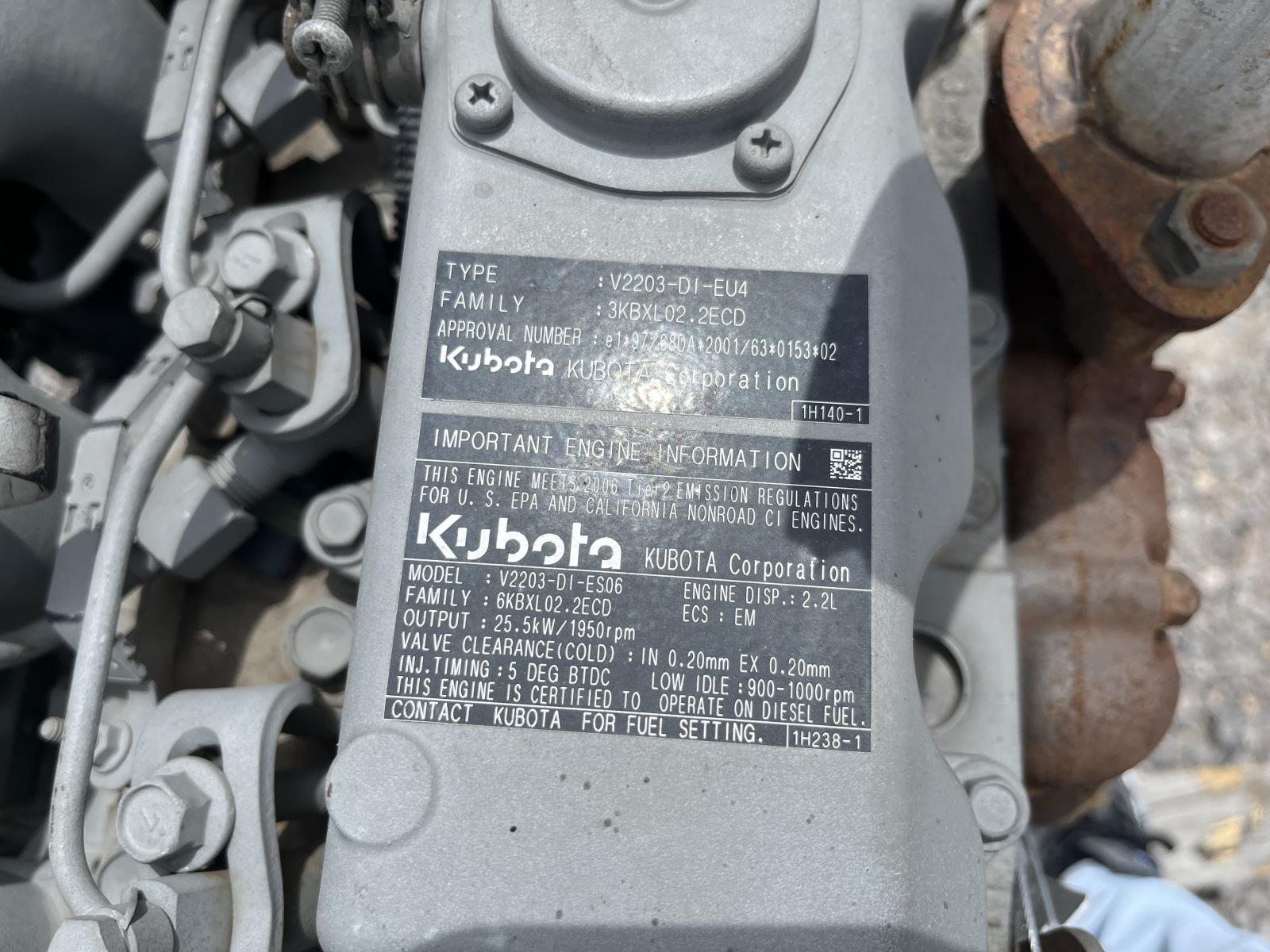 MOTOR KUBOTA V2203